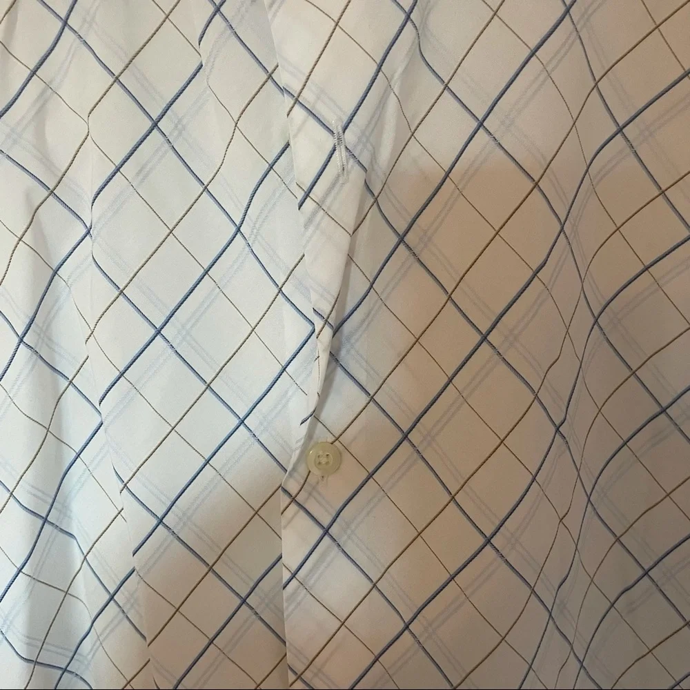 Men’s Fitted Dress Shirt